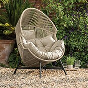 Chairs & Loungers